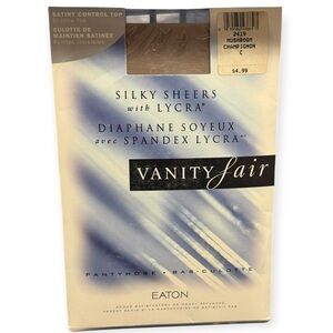 Vanity Fair Nylons Pantyhose Vintage Size C NWT Mushroom Beige Made In Canada